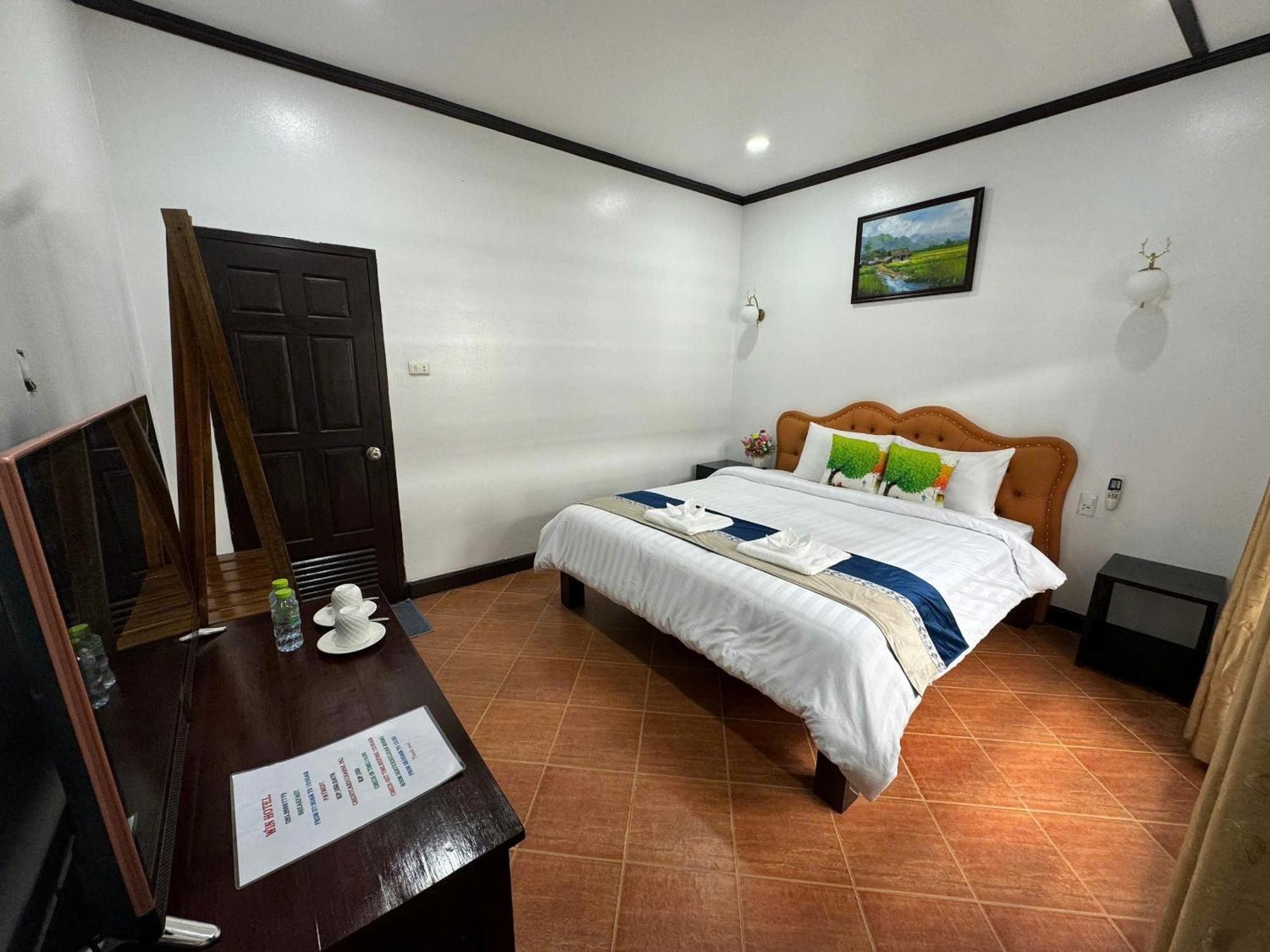 Win Hotel ヴァンヴィエン 部屋 写真