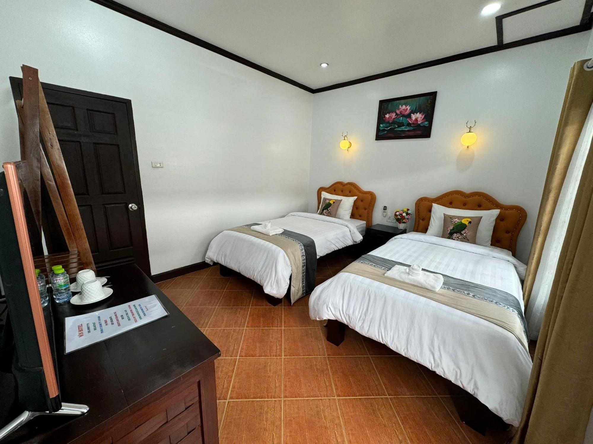 Win Hotel ヴァンヴィエン 部屋 写真
