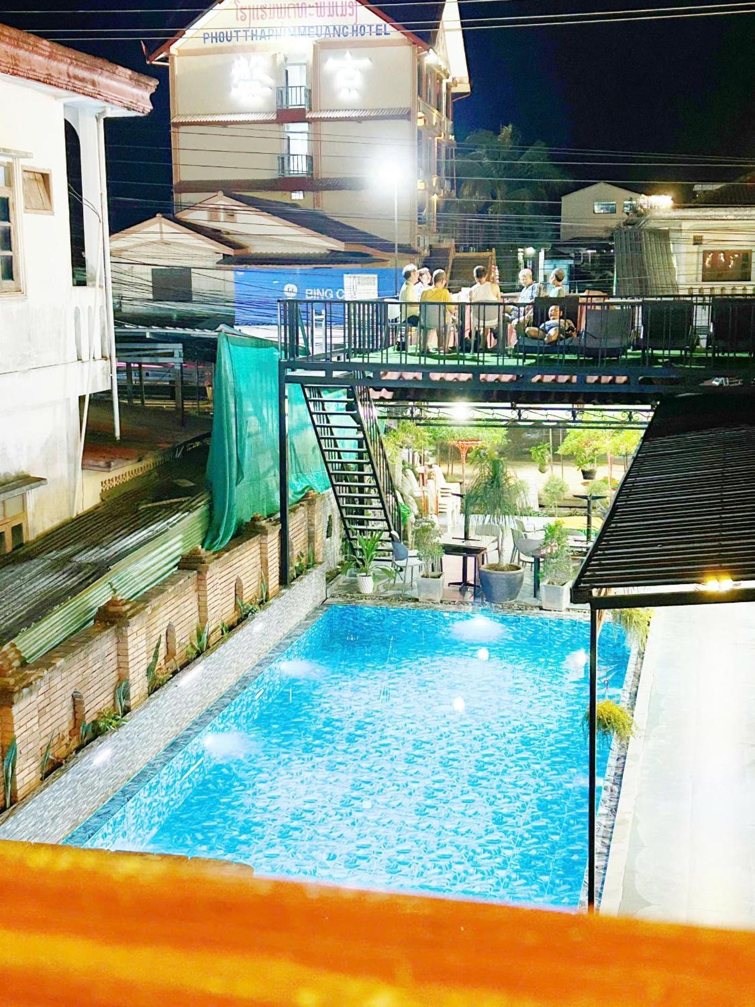 Win Hotel ヴァンヴィエン エクステリア 写真